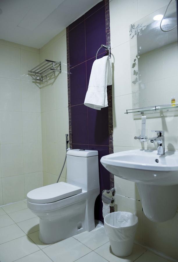 Rolana Furnished Apartments Jeddah Ngoại thất bức ảnh