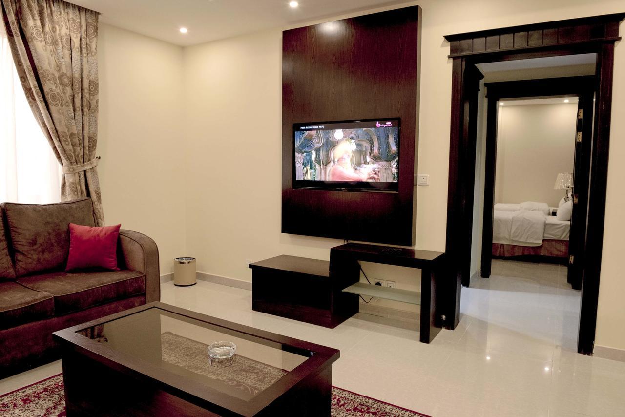 Rolana Furnished Apartments Jeddah Ngoại thất bức ảnh